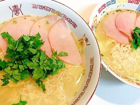 エスニック仕上げ☆キャベツとパクチーの塩ラーメン